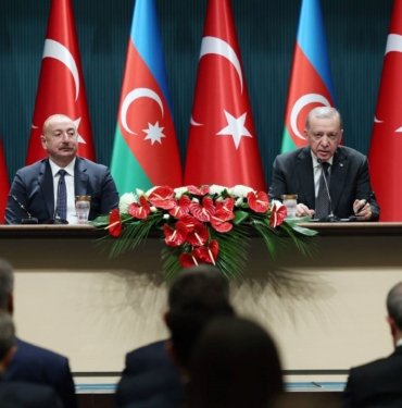 Aliyev’den seçim sonrası ilk ziyaret Ankara’ya | Cumhurbaşkanı Erdoğan: Kalıcı barış için tarihi bir fırsat penceresi açıldı