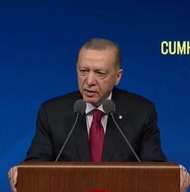 Son dakika | Erdoğan “Bu ihtilaf bitmeli” dedi, yeni anayasayı işaret etti: