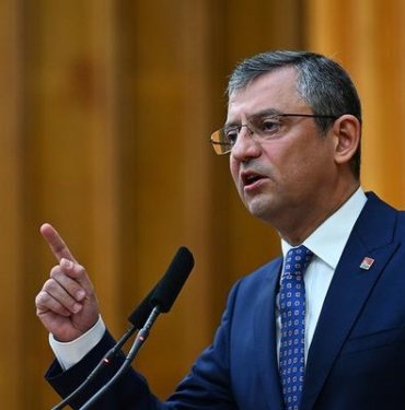 Çizmeyi aşan Şevki Yılmaz için CHP lideri Özgür Özel