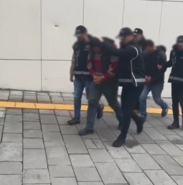 Ordu’da otomobilde 6 adet ruhsatsız tabanca ele geçirildi