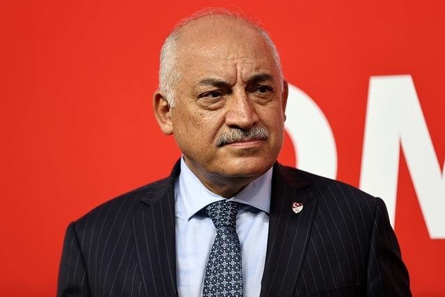 Galatasaray eski yöneticilerinden Sedat Doğan