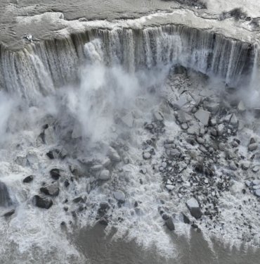ABD’de kutup soğukları: Niagara şelaleleri dondu