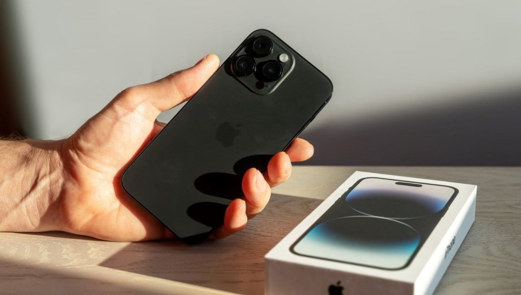 İran’da “ucuz iPhone” vaadiyle 35 milyon dolarlık vurgun