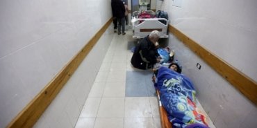 İsrail kuşatması altında: Nasır Hastanesinde 10 bin Filistinli ve 300 sağlık çalışanı bulunuyor