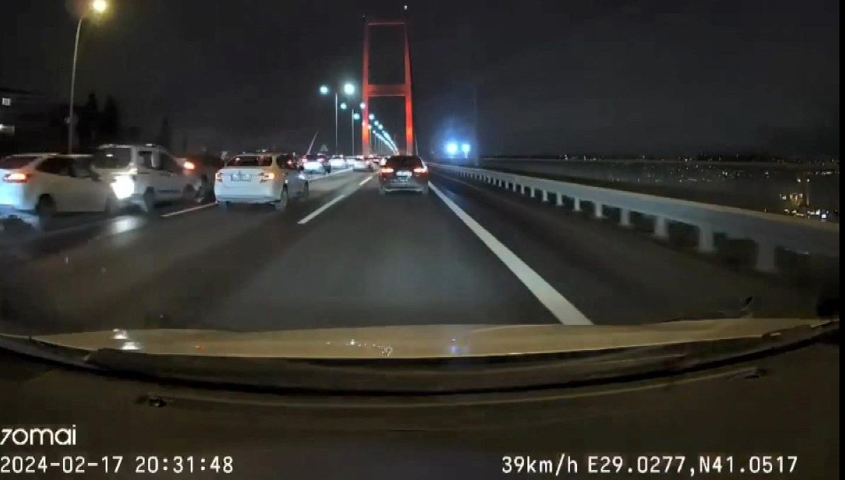15 Temmuz Şehitler Köprüsü’nde 6 araçlık zincirleme kaza
