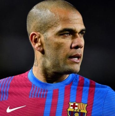 Brezilyalı yıldız Dani Alves cinsel saldırı suçundan hapis cezası aldı