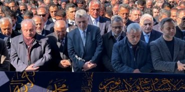 Ticaret Bakanı Ömer Bolat’ın babası son yolculuğuna uğurlandı