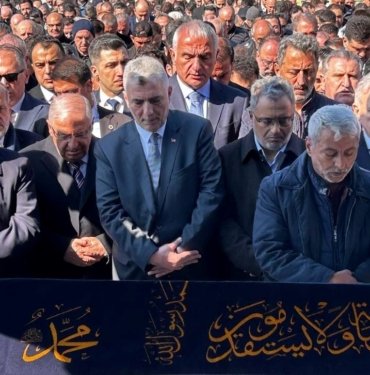 Ticaret Bakanı Ömer Bolat’ın babası son yolculuğuna uğurlandı