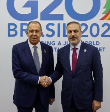 Fidan, Rus mevkidaşı Lavrov’la bir araya geldi