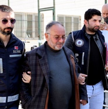 Değeri tam 9 milyon lira: Sahte darphane baskılı altınlarla yakalandı
