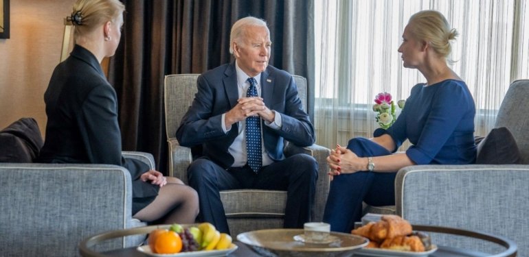 ABD’de sürpriz görüşme: Navalni ailesi Biden’la buluştu
