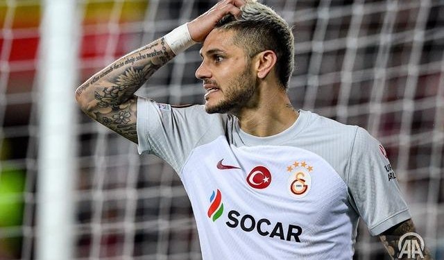 İlk maçın kahramanı olan Mauro Icardi rövanş maçında sahadan silindi! Arjantinli yıldız Sparta Prag kalesine şut dahi çekemedi
