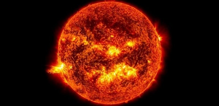 NASA’dan güçlü Güneş patlaması için uyarı