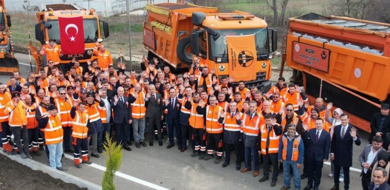 Bakan Uraloğlu: 12 dakikalık yol 3 dakikaya indi