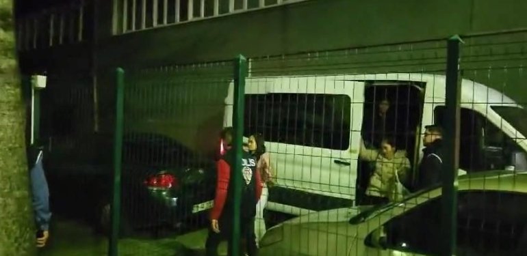 Ruhsatsız işyerinde çalışan Taylandlı 8 kadın ve 4 işletmeciye gözaltı