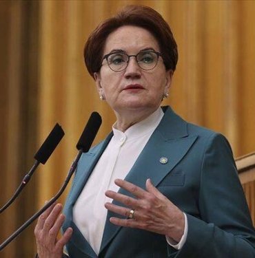 Akşener