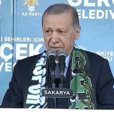 Cumhurbaşkanı Erdoğan Sakarya mitinginde yine CHP’ye yüklendi: Cumhurbaşkanı adayını çiğneyip geçtiler