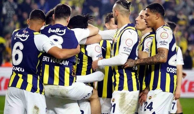 SON DAKİKA: Fenerbahçe maçının ardından Galatasaray