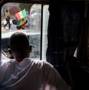 Senegal’de cumhurbaşkanı seçiminin ertelenmesi protesto edildi