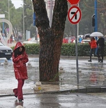 Meteoroloji’den iki il için sarı kodlu uyarı: Sel, dolu, yıldırıma dikkat! (Bugün hava nasıl olacak?)