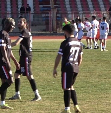 Hakeme yumruk atan o futbolcu tutuklandı! Yattara