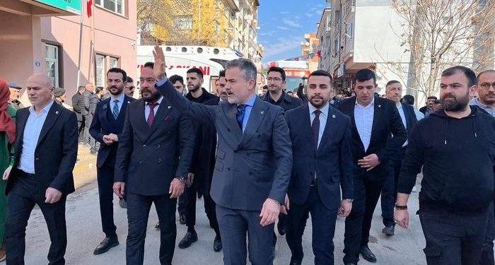 Yeniden Refahlı Kılıç