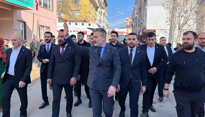 Yeniden Refahlı Kılıç