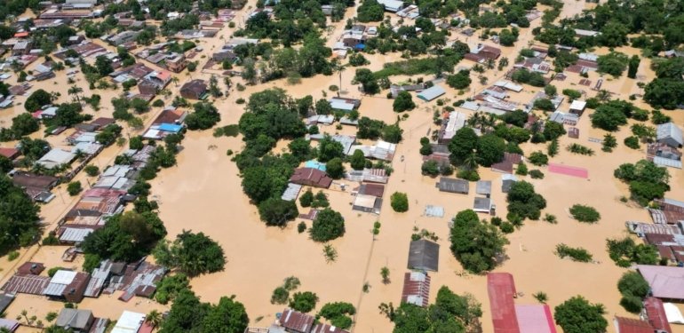 Bolivya’da şiddetli yağışlar | Kırmızı alarm verildi: Binlerce kişi mağdur
