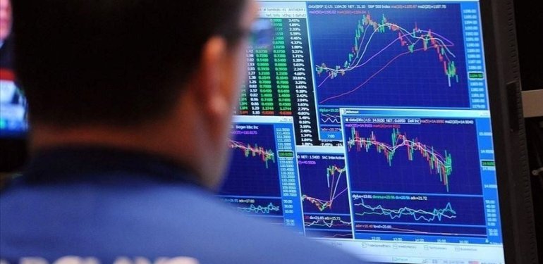 Piyasalar ABD’nin büyüme verisi öncesi karışık seyrediyor