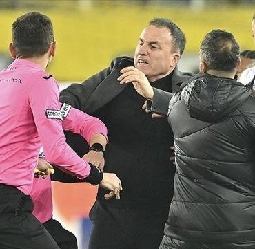 Hakem Halil Umut Meler