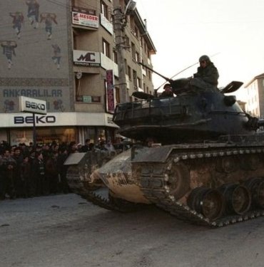 28 Şubat’ın 27. yılı: Siyasilerden 28 Şubat mesajları