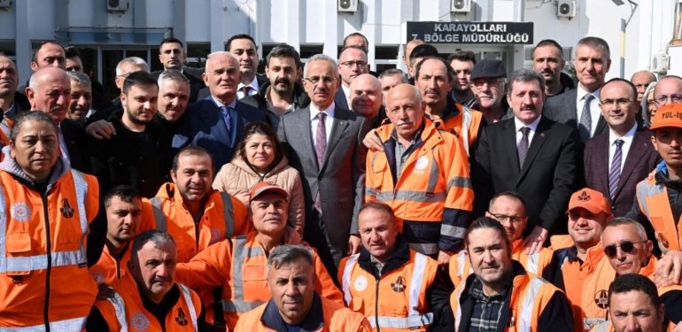 Hızlı tren ağı Karadeniz’e ulaşıyor