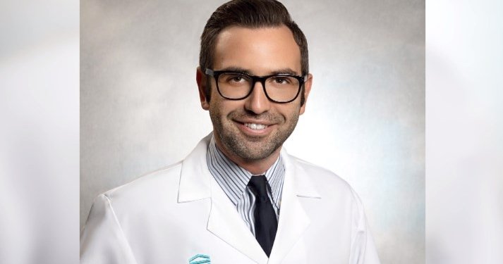 Türk doktor Furkan Burak ABD’nin en iyilerinden