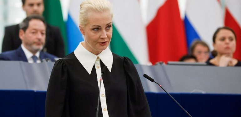 Navalni’nin eşi Yulia’dan Putin’e sert eleştiri: Kanlı bir canavar
