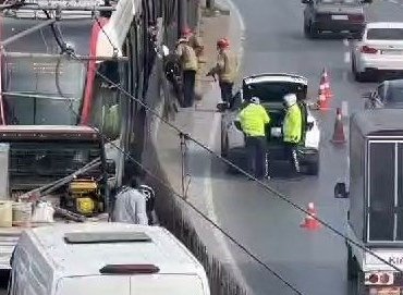İstanbul’da tramvay yaya çarptı: Olay yerine ekipler sevk edildi