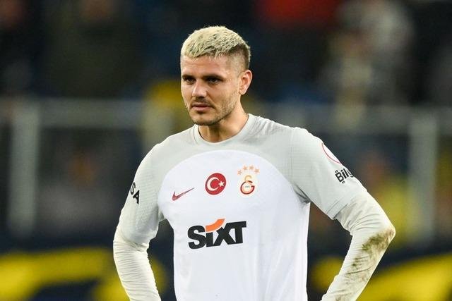 Her şey aldığı cezadan sonra oldu! Mauro Icardi derbi öncesi Okan Buruk ile özel olarak görüştü