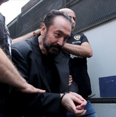Adnan Oktar Van’a nakledildi