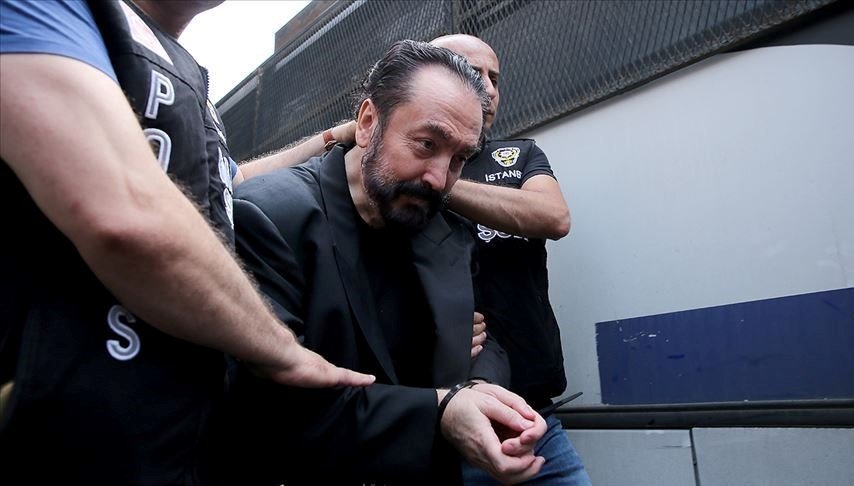 Adnan Oktar Van’a nakledildi