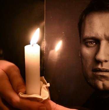 Navalni’nin naaşı için cenaze aracı bulunamıyor