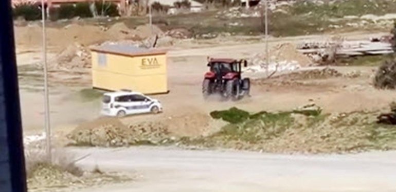 “Dur” ihtarına uymayan ehliyetsiz traktör sürücüsüne para cezası