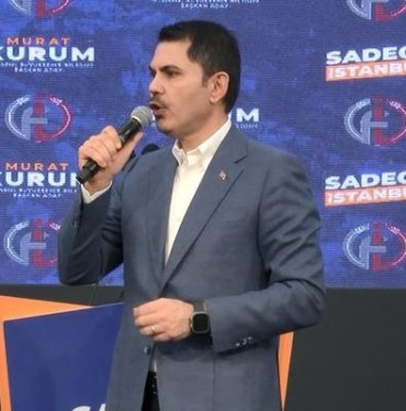 Kurum, gazetecinin o sorusuna sinirlendi! Cevabını heceleyerek verdi: Ol-ma-ya-cak