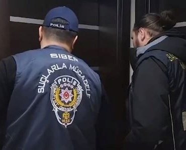 20 ilde eş zamanlı dolandırıcılık operasyonu: 146 gözaltı 7 20 ilde eş zamanlı dolandırıcılık operasyonu: 146 gözaltı