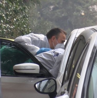 Park halindeki araçta ceset bulundu