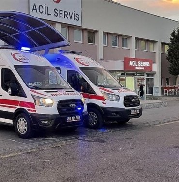 Bodrum kattaki yangında anne ve kızı hastanelik oldu