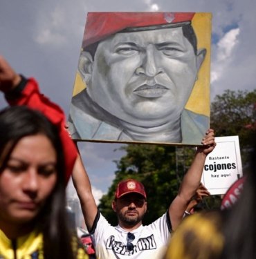 Venezuela, devrimci lider Chavez’i andı
