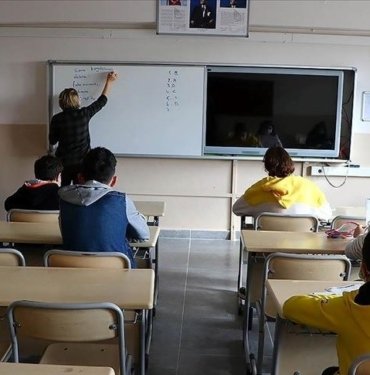 Yeni müfredata kademeli geçiş | Bakan Tekin: 1, 5 ve 9. sınıflarda gelecek eğitim yılında uygulanacak