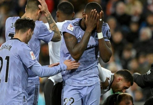 Real Madrid maçında sakatlanan Mouctar Diakhaby