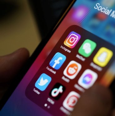 Facebook ve Instagram çöktü mü?
