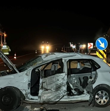 Kütahya’da TIR ile otomobil çarpıştı