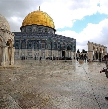 İsrail, Mescid-i Aksa’ya belirli sayıda Müslüman’ın girmesine izin verecek